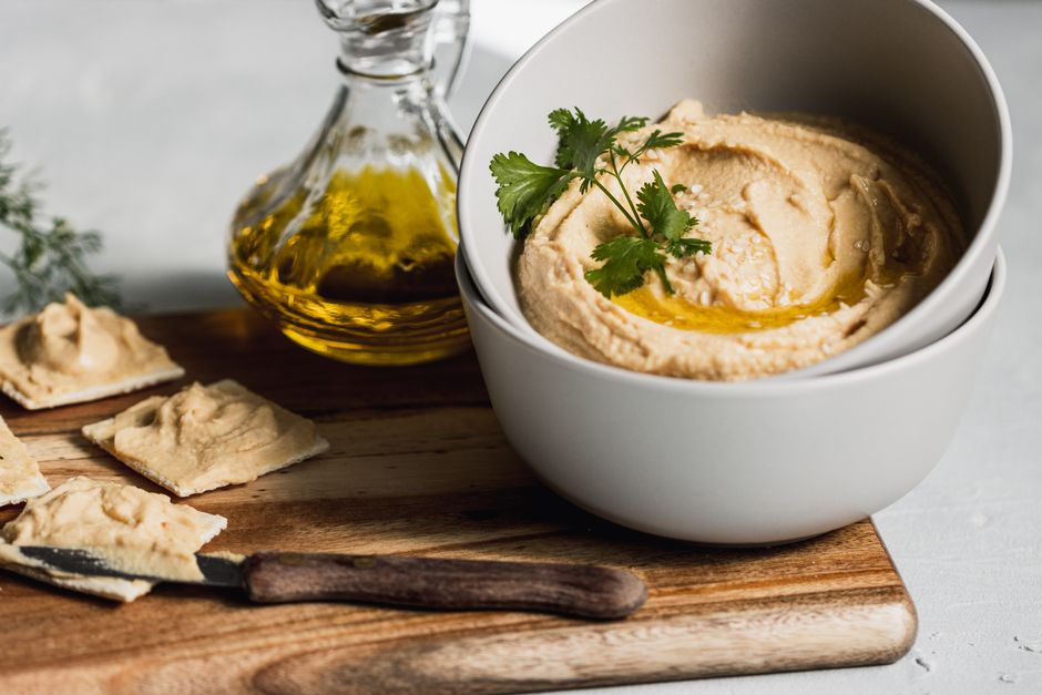 Jak przygotować idealny hummus?
