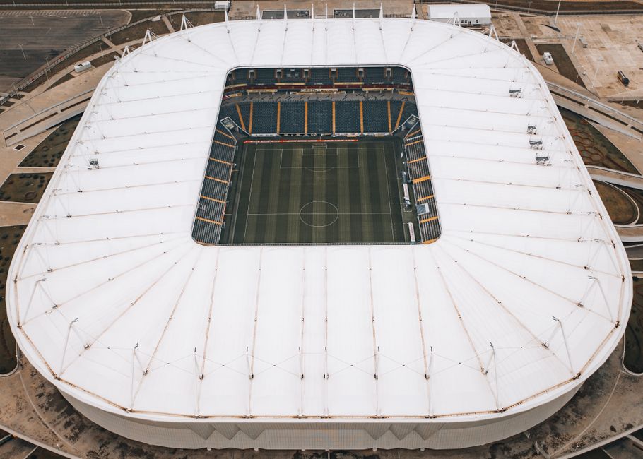 Dach stadionu może ważyć tysiące ton